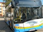 Uwaga. Autobus nr 10 o trzy minuty szybciej.