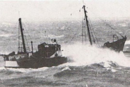 Zatonięcie lugrotrawlerów "Czubatka" i "Cyranka".