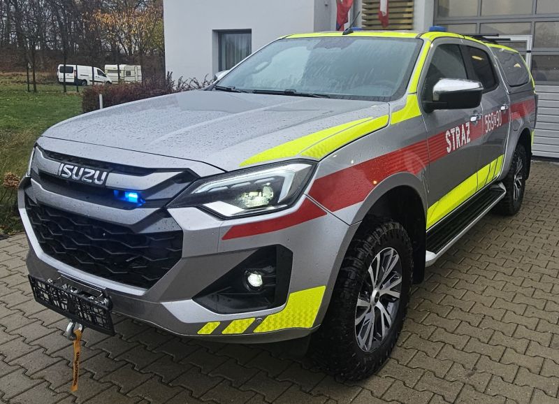 Nowoczesny samochód strażacki – gmina stawia na rozwój i bezpieczeństwo