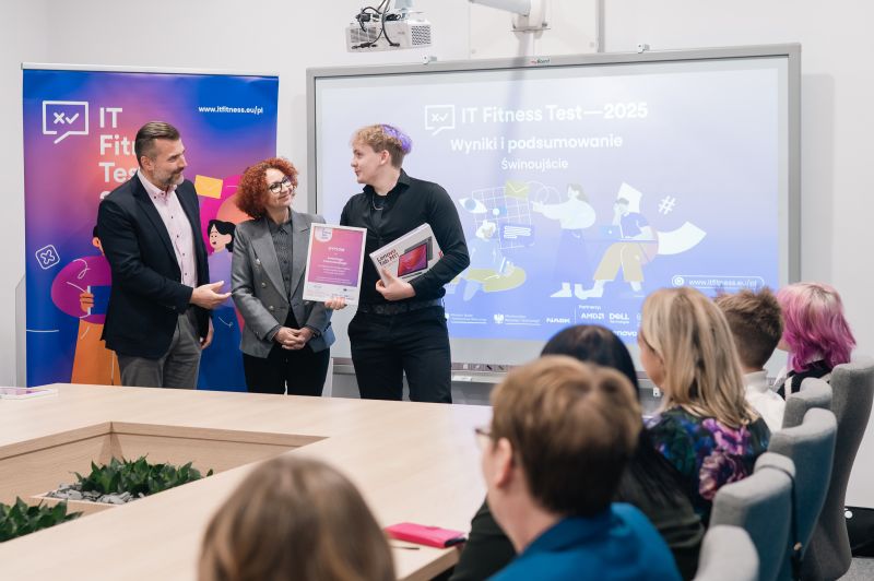 Test kompetencji cyfrowych w Świnoujściu. Nagrody dla najlepszych uczniów i szkół